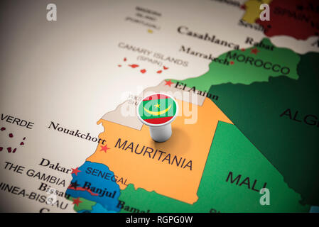 La Mauritanie marquée d'un drapeau sur la carte Banque D'Images