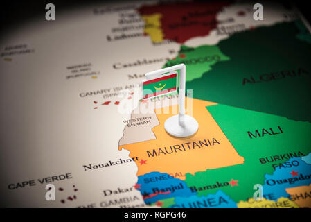 La Mauritanie marquée d'un drapeau sur la carte Banque D'Images