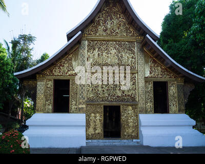 Wat Xieng Thong un temple bouddhiste à Luang Prabang au Laos l'un des plus importants monastères d'ajo monument à l'esprit de religion image Banque D'Images