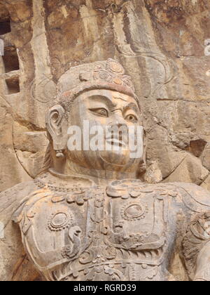 Grottes de Longmen à Luoyang. Bouddha cassée et les grottes et sculptures de pierre dans les grottes de Longmen à Luoyang, Chine. Prises en octobre 2018 14. Banque D'Images