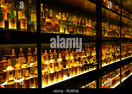 La plus grande collection de whisky dans le monde Banque D'Images