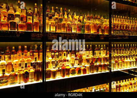 La plus grande collection de whisky dans le monde Banque D'Images