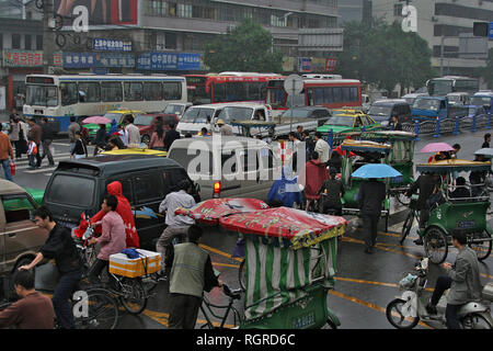 CHENGDU, CHINE - Septembre 23 : Vue sur le trafic lourd bourrage dans Banque D'Images
