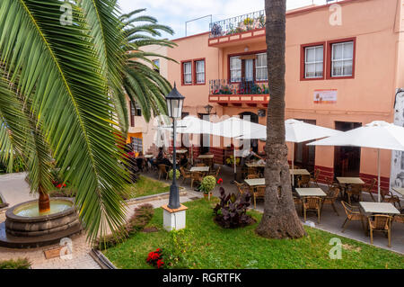 Place de village avec restaurant de San Andrés à La Palma, Îles Canaries Banque D'Images