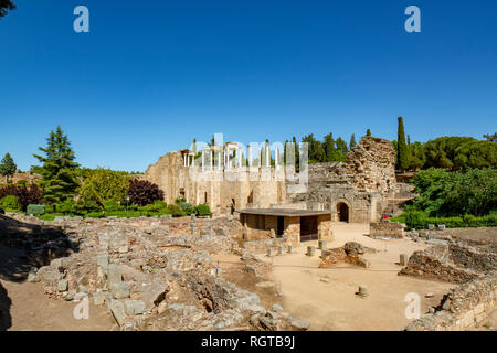 Merida, Badajoz, Espagne ; Mai 2015 : Vestiges romains de Mérida, site archéologique classé au Patrimoine Mondial de l'UNESCO. Banque D'Images