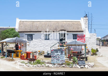 Willeen's Art Artisanat un restaurant dans le village de pêcheurs de Arniston, l'Agulhas, Western Cape, Afrique du Sud, une destination touristique populaire Banque D'Images