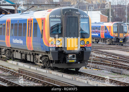 Clapham Junction, Royaume-Uni ; 29 janvier 2019 ; South Western Railway dans les voies de train Banque D'Images