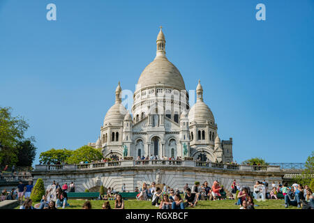 France, le 7 mai après-midi : Vue extérieure de la Basilique du Sacré Coeur de Paris le 7 mai 2018 à Paris, France Banque D'Images