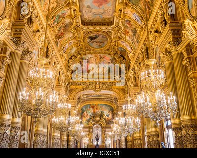 France, 7 mai : Intérieur de la célèbre Grand foyer du Palais Garnier le 7 mai 2018 à France Banque D'Images