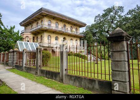 Nola, maisons historiques coloniales des années 1800 US, The Luling Mansion, architecte James Gallier Jr., 19ème siècle Nouvelle-Orléans, Louisiane, États-Unis Banque D'Images