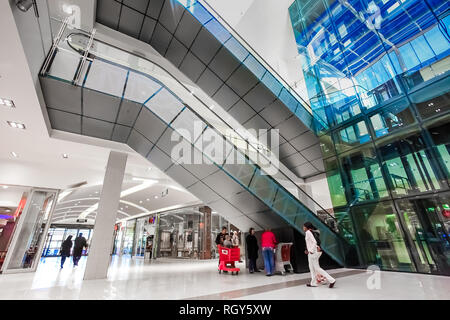 Johannesburg, Afrique du Sud - 05 juillet 2011 : l'intérieur l'intérieur d'Alberton City Mall à Johannesburg Banque D'Images