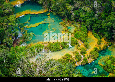 Semuc Champey (dort wo das Wasser) veschwindet, Lanquín - Guatemala Banque D'Images