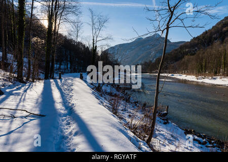 En hiver il Salzach, Bad Reichenhall, Allemagne Bavière Banque D'Images
