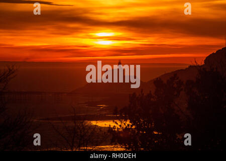 Marmonne, Swansea, Pays de Galles, Royaume-Uni. Jan 31, 2019. Aube naître plus petit village balnéaire d'Mumblesnear aujourd'Swansea sur le début d'un hiver glacial matin. Credit : Phil Rees/Alamy Live News Banque D'Images