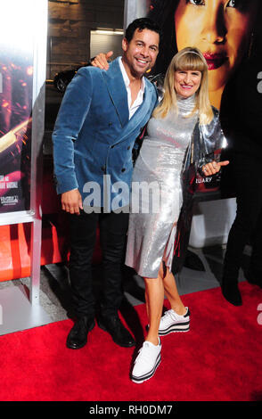 Los Angeles, Californie, USA. 30Th jan 2019. Acteur Jon Huertas et directeur Catherine Hardwicke assister à Premiere de Columbia Pictures' 'Miss Bala' le 30 janvier 2019 au stade 14 Regal LA Live à Los Angeles, Californie. Credit : Barry King/Alamy Live News Banque D'Images