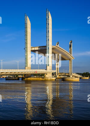 Pont Jacques Chaban-Delmas, pont, Garonne, Bordeaux, Gironde, France, Europe Banque D'Images