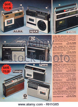 Vintage enregistreurs radiocassette, Catalogue des articles de 1976 Argos Banque D'Images