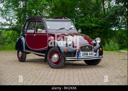 1980 Citroën 2CV Charleston voiture française classique Banque D'Images