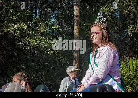 Mlle Dauphin Island rides à Dauphin Island's First People's Parade lors de Mardi Gras, le 4 février 2017, à Dauphin Island, Alabama. Banque D'Images