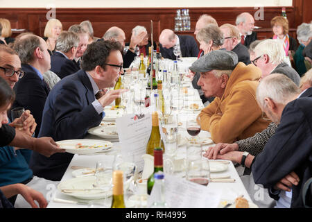 Nicky Haslam & Tom Hodgkinson Oldie de l'année 2019 de l'année Oldie Lionel d'Oldie ou de l'année, Lionel Blair, 90. L'Amanda Barrie Banque D'Images