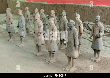 Les soldats en terre cuite au Mausolée du premier empereur Qin (Site du patrimoine mondial de l'UNESCO) dans le Shaanxi, Chine Banque D'Images