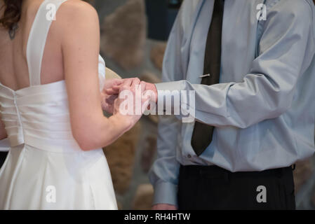 Mariage entre mariés et mariés Banque D'Images