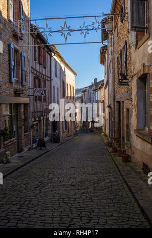 Vue sur la petite ville de Cordes-sur-ciel, Banque D'Images