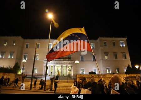 Athènes, Grèce. Jan 31, 2019. Les militants de démontrer à Athènes, contre une éventuelle intervention dans Venezuella. Crédit : George/Panagakis Pacific Press/Alamy Live News Banque D'Images