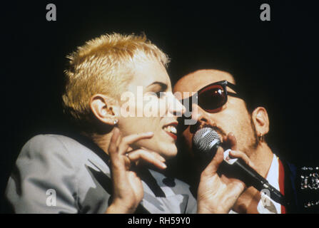 Duo de musique britannique EURYTHMICS Annie Lennox et Dave Stewart vers 1987 Banque D'Images