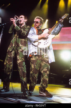 Duo de musique britannique EURYTHMICS Annie Lennox et Dave Stewart en 1999. Banque D'Images