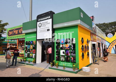 Kolkata, Inde. 1er février 2019. Deuxième jour de douze jours Durée 43e Foire du livre de Calcutta International 2019 au parc Central, Salt Lake City, organisé par les éditeurs et libraires Guild. Credit : Biswarup Ganguly/Alamy Live News Banque D'Images