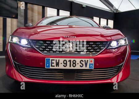 Paris, France. 31 janvier 2019. La plus belle voiture de l'année: Peugeot 508 - Le Festival International de l'Automobile réunit à Paris les plus belles voitures de concept fabriquées par les constructeurs automobiles, du 30 janvier au 3 février 2019. Crédit : Bernard Menigault/Alay Live News Banque D'Images