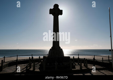 Le monument aux morts, la baie de Sandown, Sandown, Isle of Wight, UK Banque D'Images