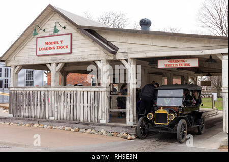 Dearborn, MI / USA - 04.21.2018 : Ford modèle t dans le greenfield village en sortant du quai de chargement modèle t Banque D'Images