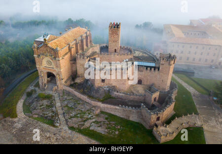 Célèbre forteresse Castillo de Javier tôt le matin. Navarre. L'Aragon. Espagne Banque D'Images