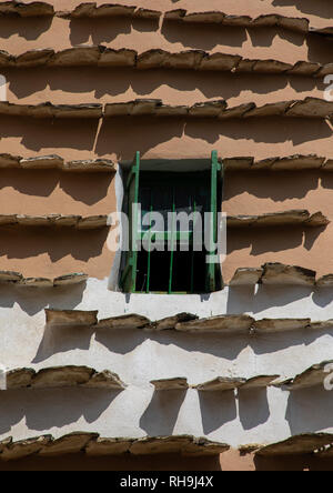 Maison de terre et de pierres d'ardoises dans al-Basta disctrict, province d'Asir, Abha, Arabie Saoudite Banque D'Images