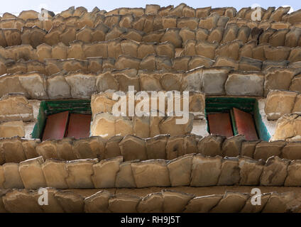 Maison de terre et de pierres d'ardoises dans al-Basta disctrict, province d'Asir, Abha, Arabie Saoudite Banque D'Images