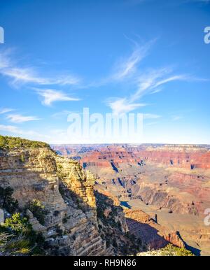 Vue depuis Mather Point, érodés, paysage rock South Rim, le Parc National du Grand Canyon, Arizona, USA Banque D'Images