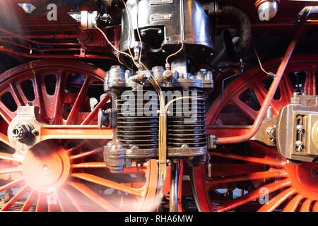 Close-up de la pompe à air d'une locomotive à vapeur série 03 de la Deutsche Reichsbahn Banque D'Images