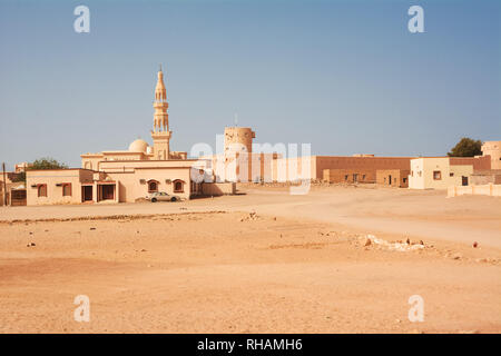 Château de Ras Al Hadd et mosquée (Oman) Banque D'Images