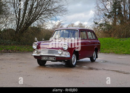 1965 Ford Anglia estate, voiture familiale britannique classique Banque D'Images