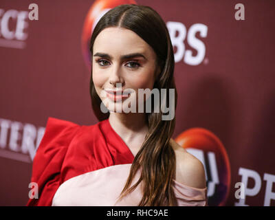 PASADENA, LOS ANGELES, CA, USA - 01 février : L'actrice Lily Collins portant un Hellessy top et pantalon assiste à la PBS Masterpiece Photocall - 2019 Winter TCA Press Tour - Jour 4 tenue à l'hôtel Langham Huntington le 1er février 2019 à Pasadena, Los Angeles, Californie, États-Unis. (Photo par Xavier Collin/Image Press Office) Banque D'Images