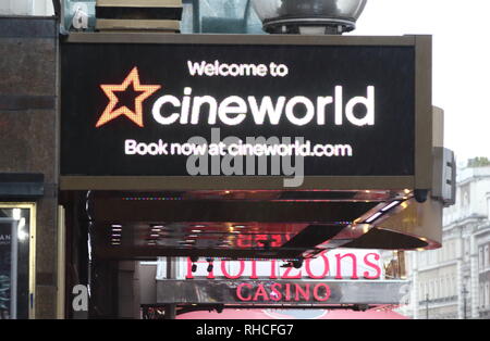 Londres, Royaume-Uni. 27 Jan, 2019. Logo de marque Cineworld vu à Londres, au Royaume-Uni. Credit : Keith Mayhew SOPA/Images/ZUMA/Alamy Fil Live News Banque D'Images