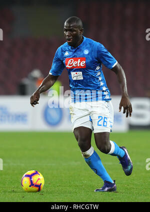 Stadio San Paolo, Naples, Italie. Feb, 2019 2. Football Serie A, Naples contre la Sampdoria ; Kalidou Koulibaly de Napoli : Action Crédit Plus Sport/Alamy Live News Banque D'Images