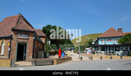 Centre de visiteurs à l'anse de Lulworth, Dorset, UK. Une partie de la côte jurassique. Banque D'Images