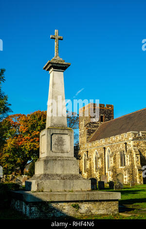 Mémorial à John Huggens, Église Paroissiale de St Botolph, Northfleet, Gravesend, Kent Banque D'Images