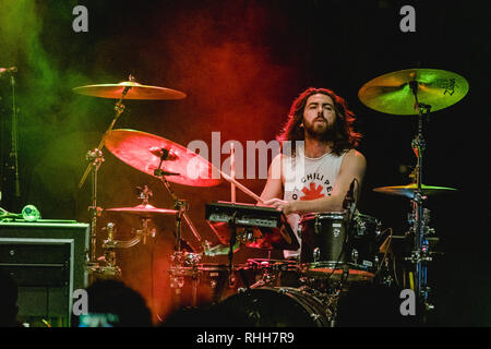 Suisse, Berne - 1 février 2019. Le duo rock grunge américain la dose effectue un concert live au Komplex 457 à Zürich. Ici le batteur Ralph Alexander est vu sur scène. (Photo crédit : Gonzales Photo - Tilman Jentzsch). Banque D'Images