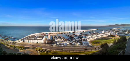 Le nouveau port de Tanger, sur le détroit de Gibraltar, au nord du Maroc Banque D'Images