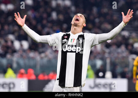 Turin, Italie. Feb 2019 2ème. Cristiano Ronaldo (Juventus) au cours de la série d'un match de football entre la Juventus et Parme Calcio 1913 de Allianz Stadium sur 2 Février, 2019 à Turin, Italie. Crédit : FABIO ANNEMASSE/Alamy Live News Banque D'Images