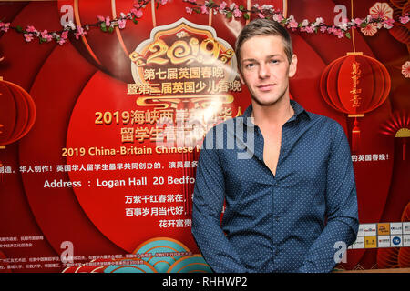 Londres, Royaume-Uni. Feb 2019 2ème. David Anthony - Vedette de la télévision assister à la 7e du Nouvel An chinois 2019 Grand spectacle mettant en vedette plus de 300 artistes y compris encore de danse chinoise , ，，Taiji Kungfu magic visage changer et beaucoup plus à la salle Logan. Les performances de plus de 20 groupes d'art de la Chine et de l'UK le 2 février 2019, Londres, Royaume-Uni. Credit Photo : Alamy/Capital Live News Banque D'Images